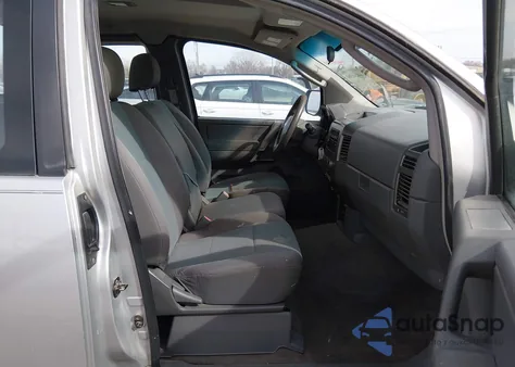 2006 Nissan Titan Xe z USA, uszkodzony, nr VIN 1N6BA06A26N506427